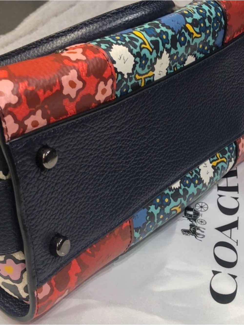Coach Floral Mercer 24 Satchel like new - Picture 7 of 7